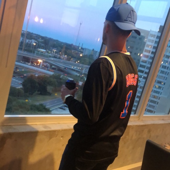 Meet your Posher, Austin - Picture 3 of 8